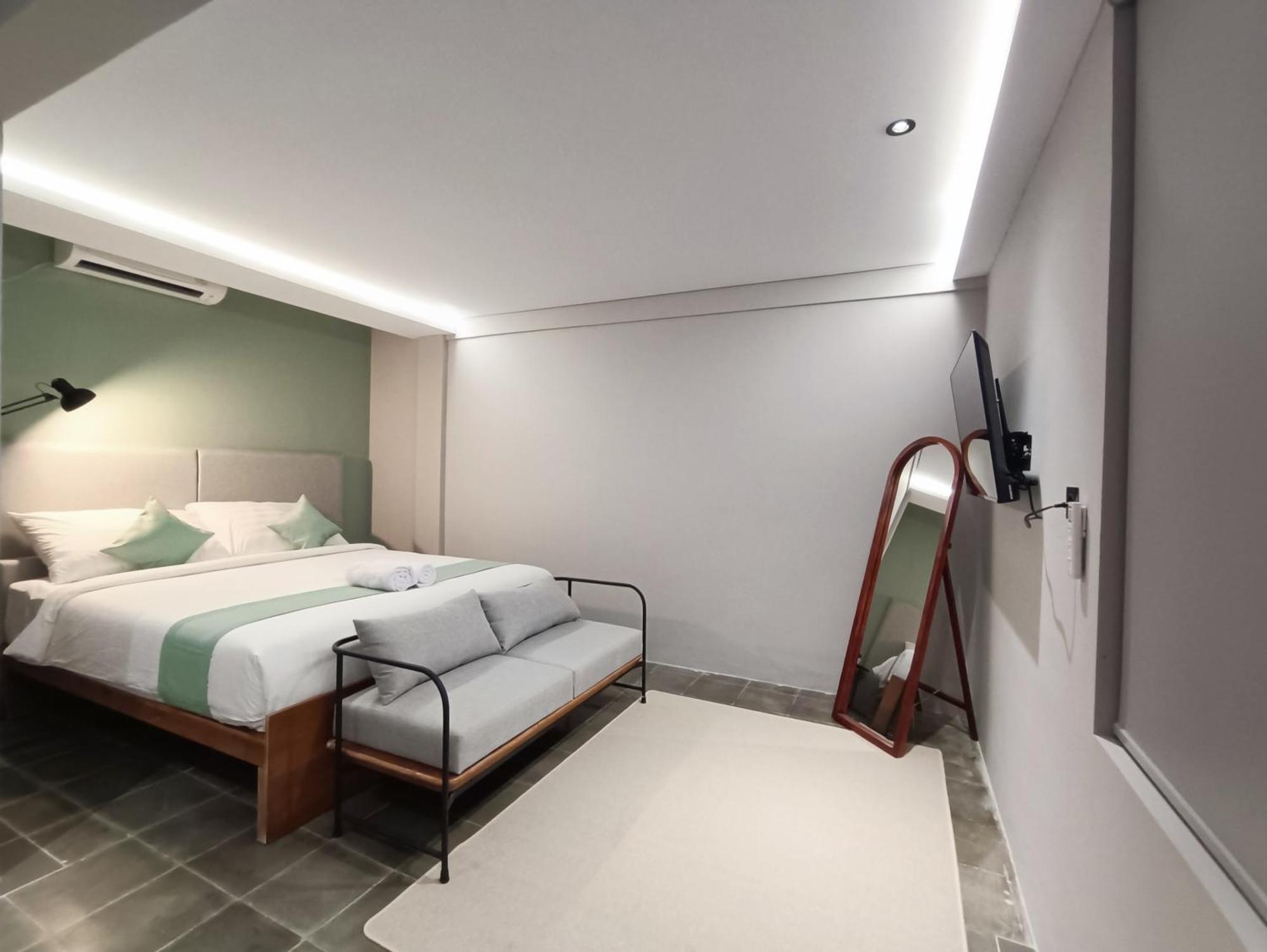 Fx Stay & Coffee Yogyakarta Exterior photo