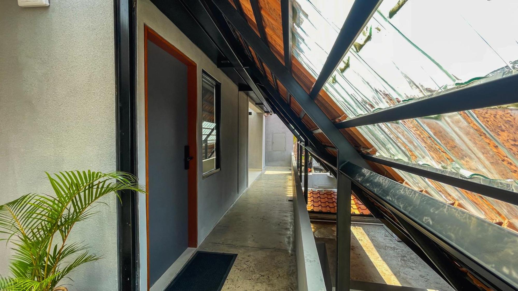 Fx Stay & Coffee Yogyakarta Exterior photo